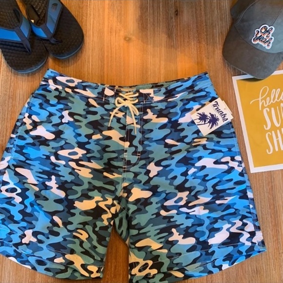 NWT! TRUNKS Surf and Swim Co. Trunks - Picture 1 of 6